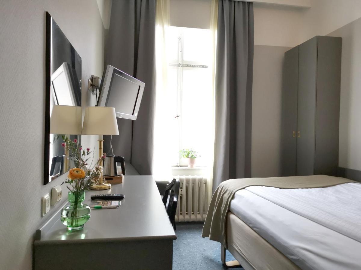 Crystal Plaza Hotel Stockholm Exterior foto